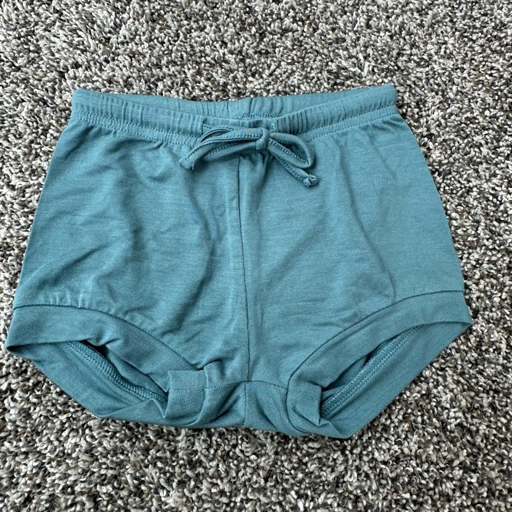 Dot Dot Smile baby blue shorts size 6-12 months New with tags